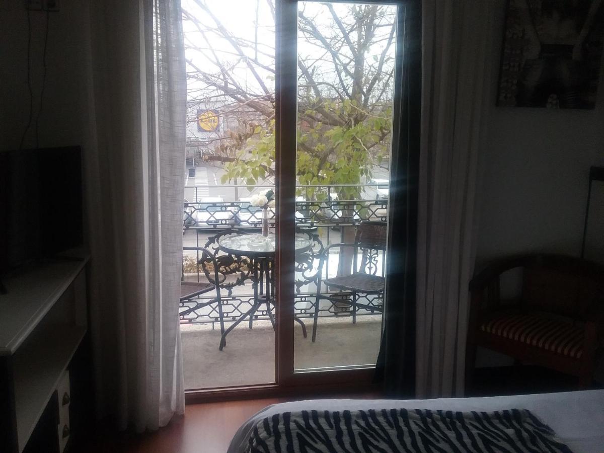 Hostal La Carretera Torrejón de Ardoz Extérieur photo