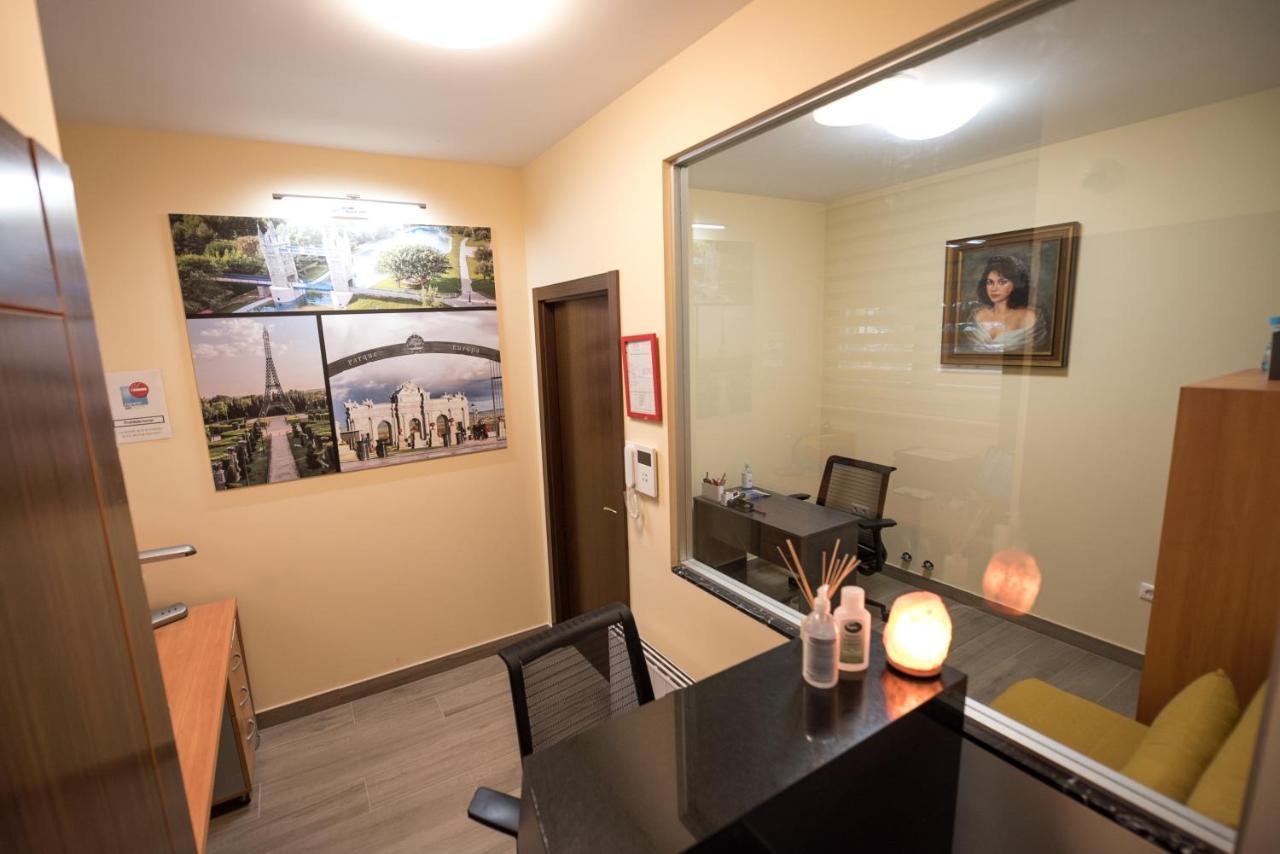 Hostal La Carretera Torrejón de Ardoz Extérieur photo